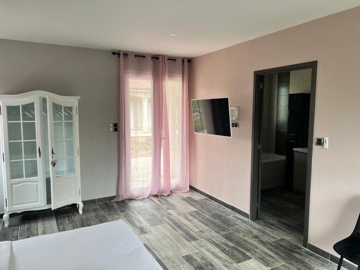 Chez Saliha Et Serge Lamarche-Sur-Saone 外观 照片